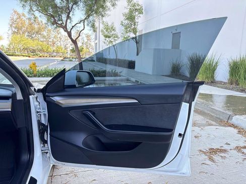 Used 2021 Tesla Model 3 Standard Range Plus RWD image 14