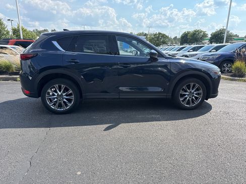 Used 2021 MAZDA CX-5 Signature AWD/4WD image 25