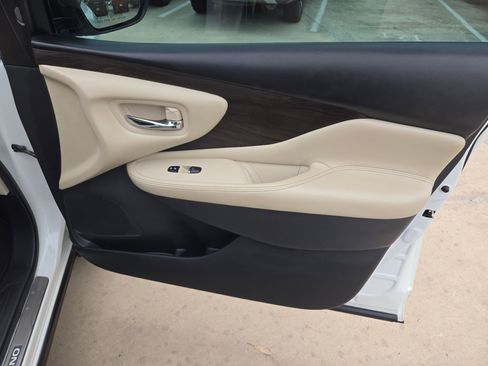 Used 2022 Nissan Murano Platinum w/ Cargo Package FWD image 30