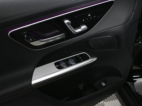 Certified 2024 Mercedes-Benz GLC 300 4MATIC image 8