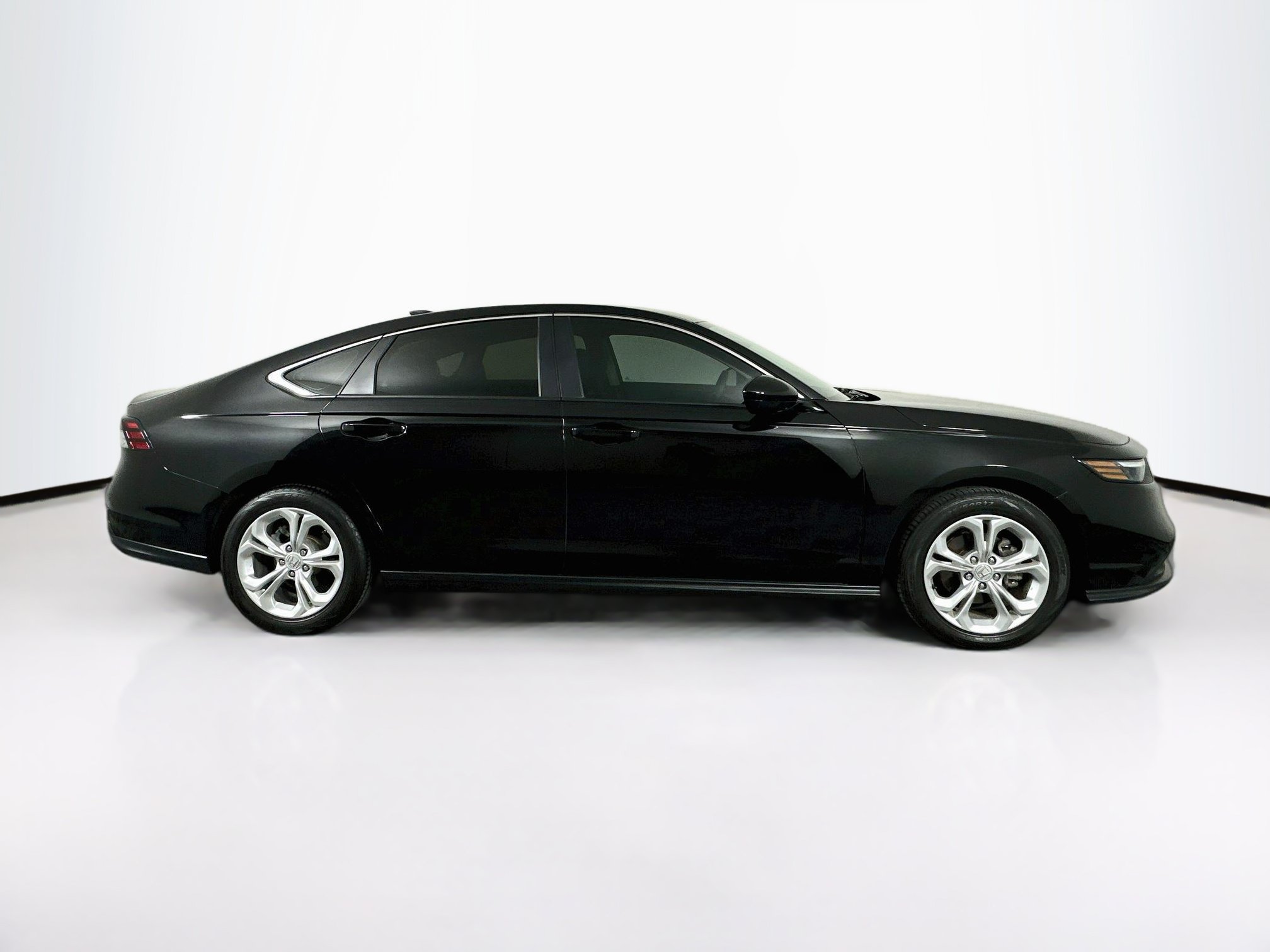 Used 2024 Honda Accord LX image 10