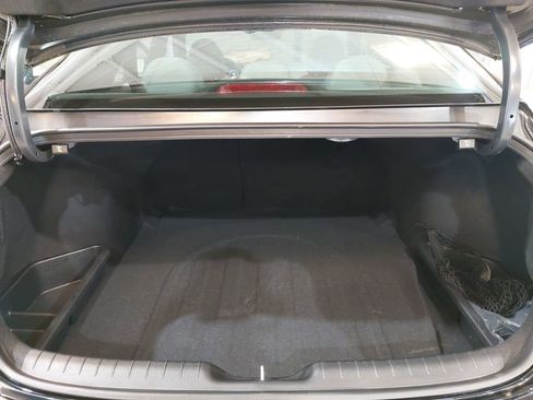 Used 2025 Hyundai Elantra Limited FWD image 12