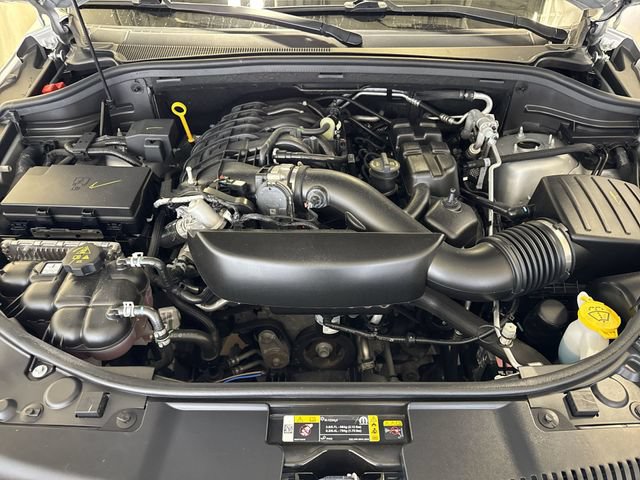 Used 2025 Dodge Durango GT AWD/4WD image 31