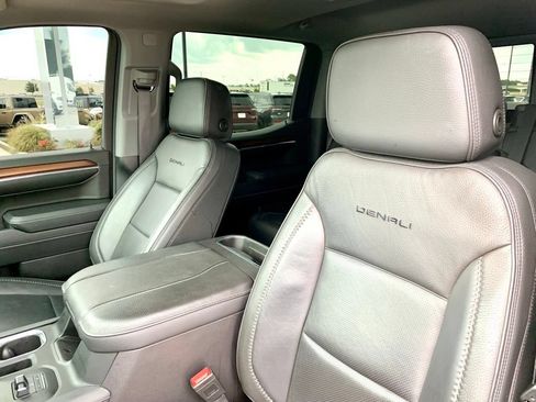 Used 2024 GMC Sierra 1500 Denali w/ Denali Reserve Package AWD/4WD image 14