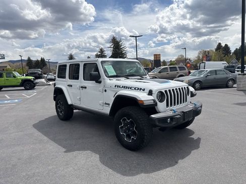 Used 2023 Jeep Wrangler Unlimited Rubicon 4xe w/ Cold Weather Group AWD/4WD image 3