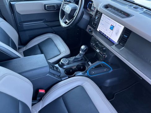 Certified 2024 Ford Bronco Wildtrak image 16