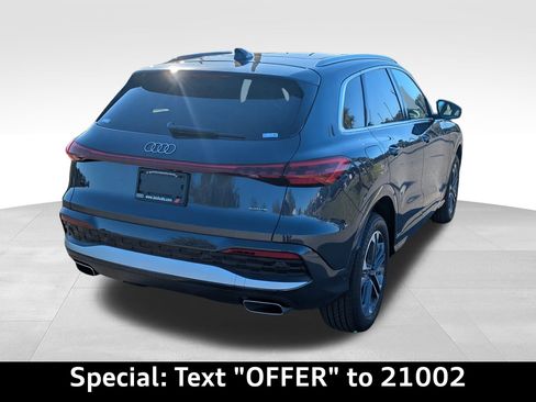 Certified 2025 Audi Q5 Premium Plus w/ Premium Plus image 2