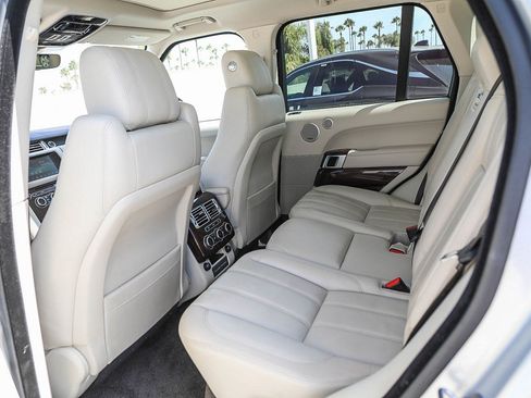 Used 2017 Land Rover Range Rover HSE AWD/4WD image 18