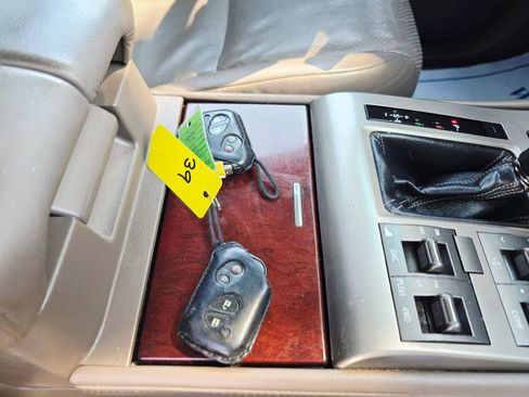 Used 2011 Lexus GX 460 Premium AWD/4WD image 26