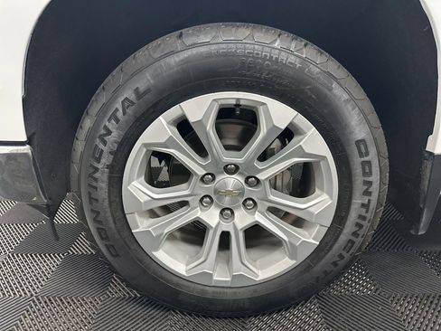 Used 2023 Chevrolet Silverado 1500 LTZ AWD/4WD image 35