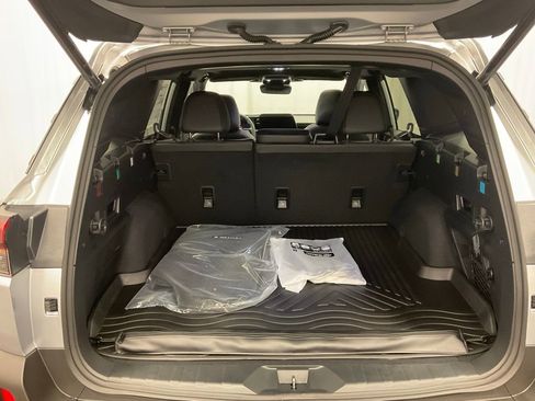 New 2026 Subaru Outback Limited XT image 31