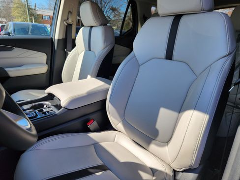 New 2026 Honda Pilot Touring image 8