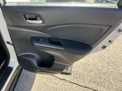 Used 2016 Honda CR-V LX image 16