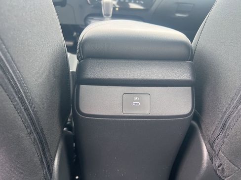 New 2026 Nissan Sentra SV w/ SV Convenience Package FWD image 32
