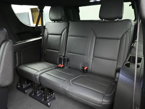 Used 2025 GMC Yukon XL Denali image 25