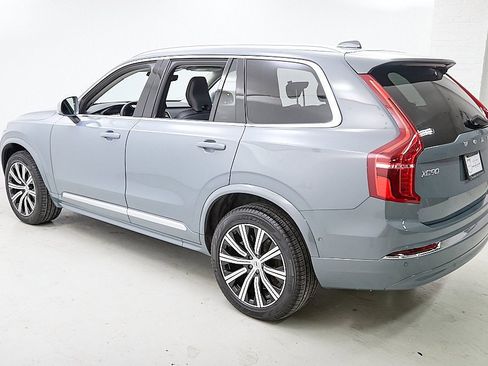 Used 2023 Volvo XC90 B5 Plus image 8