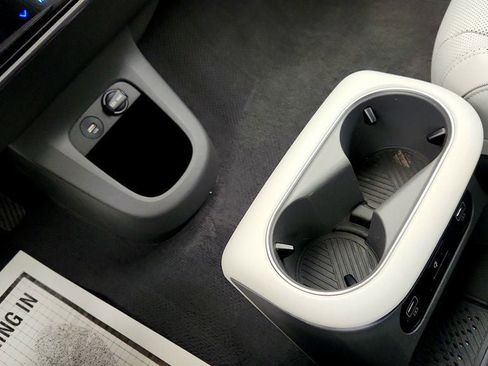 Used 2023 Hyundai Ioniq 5 Limited w/ Cargo Package image 17