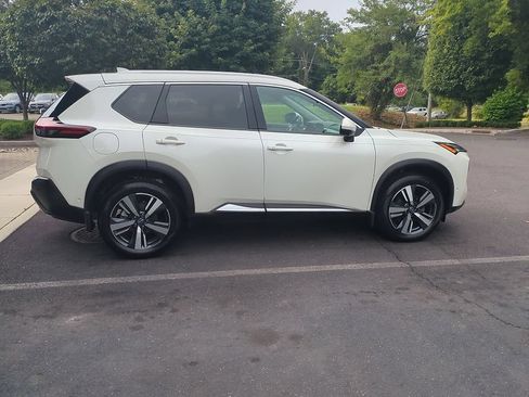 Used 2023 Nissan Rogue SL w/ SL Premium Package AWD/4WD image 6