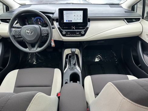 Used 2026 Toyota Corolla LE image 14