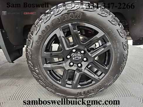 Used 2025 Chevrolet Silverado 1500 LT Trail Boss w/ Convenience Package II image 43