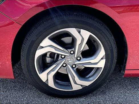 Used 2018 Honda Accord EX-L image 11