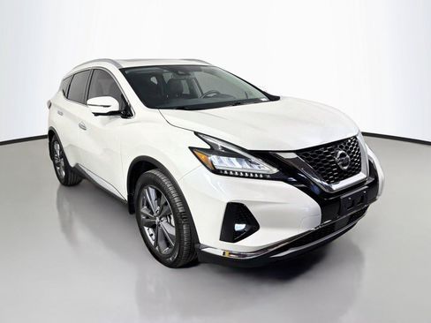Used 2020 Nissan Murano Platinum w/ Cargo Package FWD image 3