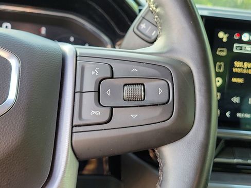 Used 2025 GMC Sierra 1500 SLT image 24