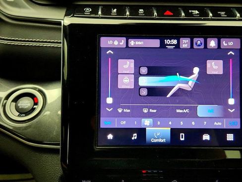 Used 2023 Jeep Grand Cherokee Altitude AWD/4WD image 16