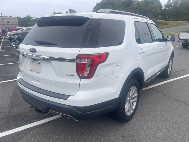 Used 2019 Ford Explorer XLT AWD/4WD image 5