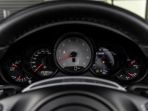 Certified 2014 Porsche 911 Carrera 4S AWD/4WD image 32