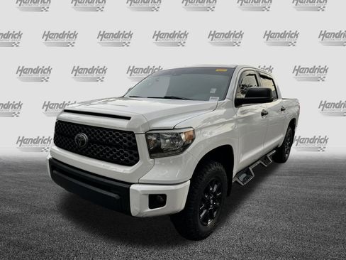 Used 2020 Toyota Tundra SR5 image 5