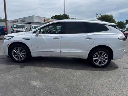 Used 2023 Buick Enclave Avenir w/ Avenir Technology Package AWD/4WD image 3