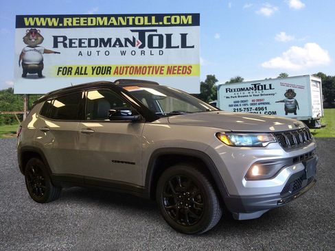Certified 2023 Jeep Compass Latitude w/ Sun and Sound Group AWD/4WD image 1