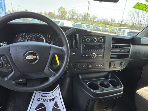 Used 2018 Chevrolet Express 3500 LT w/ LT Preferred Equipment Group image 20