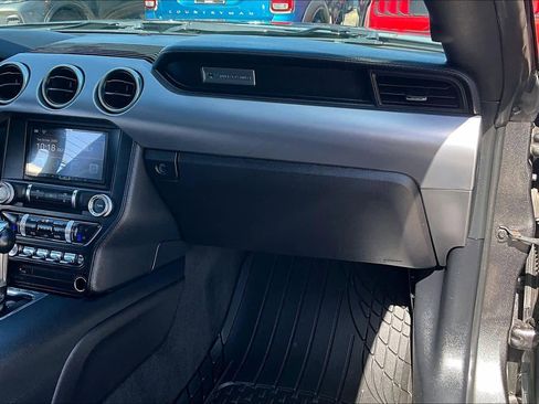 Used 2018 Ford Mustang Premium image 17