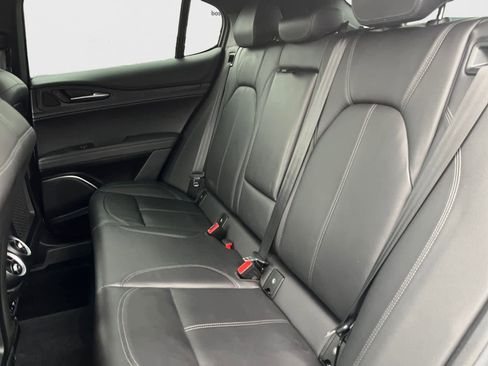 Used 2023 Alfa Romeo Stelvio Sprint AWD/4WD image 16