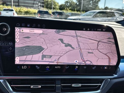 New 2026 Chevrolet Equinox EV LT image 20