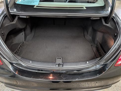 Used 2017 Mercedes-Benz C 300 4MATIC Sedan image 18