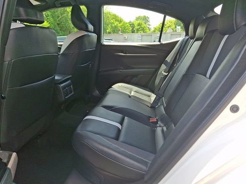 Used 2025 Toyota Camry SE FWD image 11