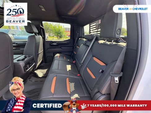 Used 2025 GMC Sierra 1500 AT4 w/ AT4 Premium Package AWD/4WD image 14