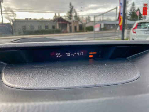 Used 2010 Subaru Outback 2.5i Premium image 19