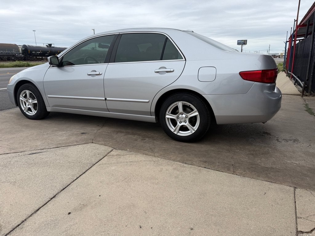 Used 2005 Honda Accord EX-L image 17