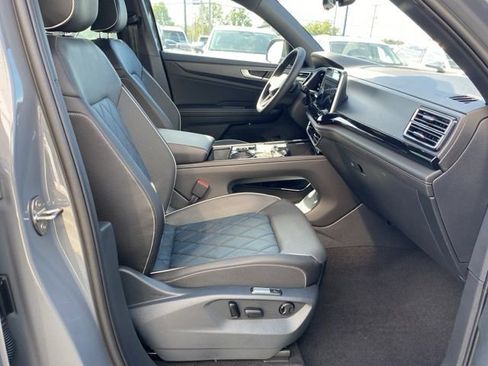 New 2026 Volkswagen Atlas Cross Sport SEL Premium R-Line AWD/4WD image 47
