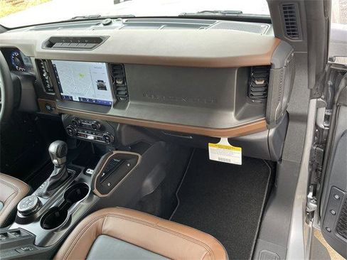 Used 2024 Ford Bronco Outer Banks w/ Sasquatch Package image 39