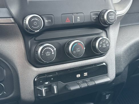 Used 2020 RAM 3500 Tradesman image 22