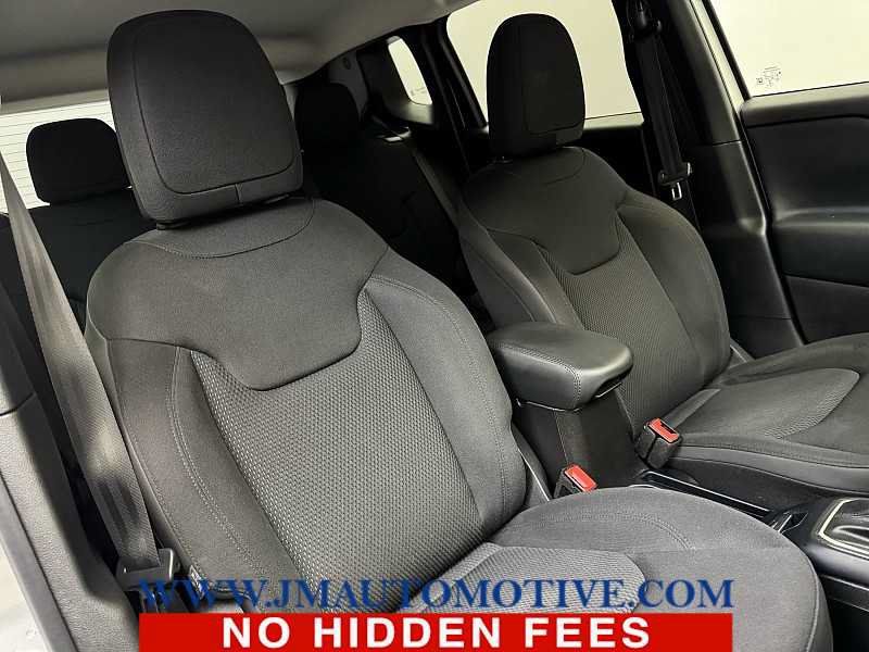 Used 2020 Jeep Renegade Altitude AWD/4WD image 20