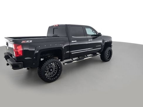 Used 2017 Chevrolet Silverado 1500 LTZ Z71 w/ LTZ Plus Package image 5