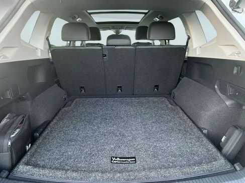 Certified 2023 Volkswagen Tiguan SE w/ Panoramic Sunroof Package AWD/4WD image 22