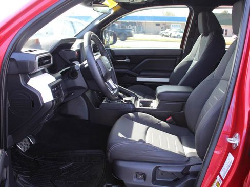 Used 2024 Toyota Tacoma TRD Sport image 10