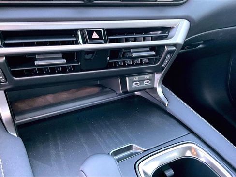 Used 2025 Lexus RX 350 Premium w/ Convenience Package FWD image 29